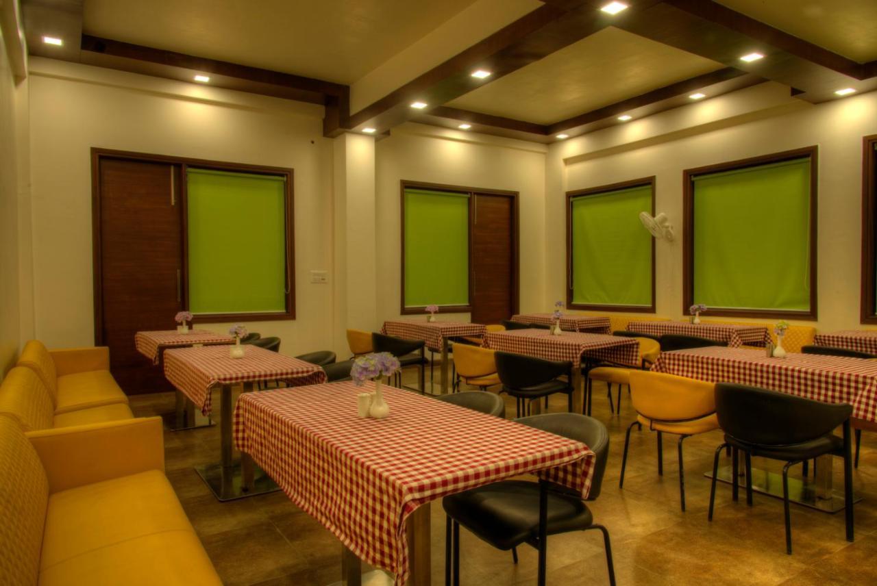 The Palm Resort-Luxuria Nainital Ngoại thất bức ảnh